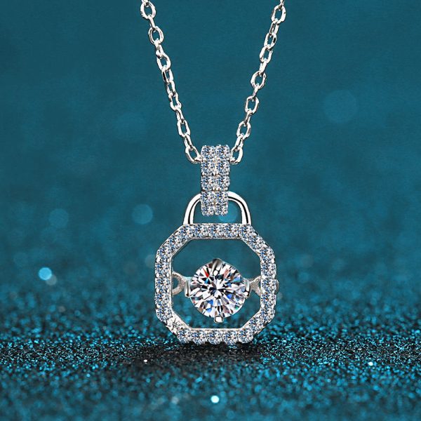 AZ123-X Fashion Trend Luxury Classic 0.5Ct Moissanite Nimble Lock Square Necklace For Women 925 Silver Party Charm Jewelry - Image 5