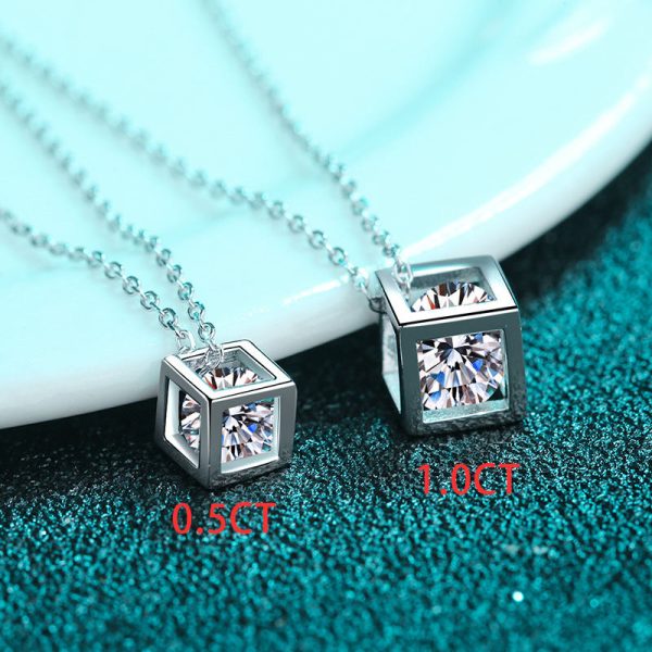 AZ193-X 925 Sterling Silver 1 Carat Moissanite Rubik's Cube Necklace Niche Design High Fashion Cute Girlfriend Souvenir Birthday Gift - Image 5