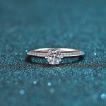 AZ135-J Jewelry Girlfriend 18K White Gold Arrogant Perfect Cut VVS1 D Color 0.5CT Moissanite Diamond Brilliant Gift for Women - Image 4