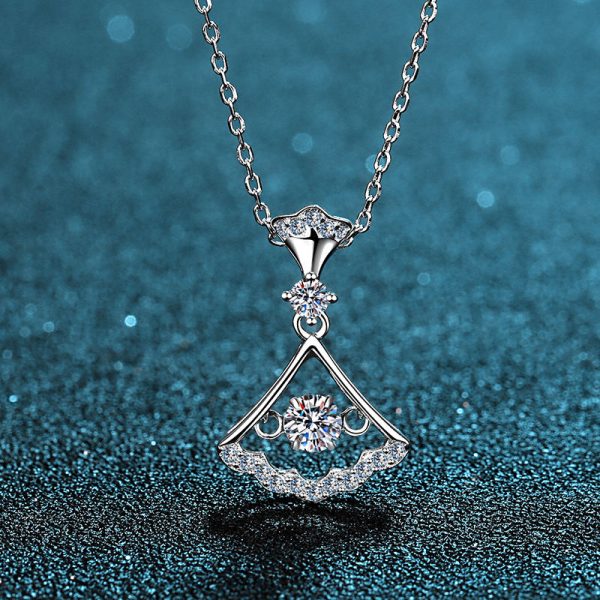 AZ094-X 0.3ct Premium Moissanite Necklace S925 Sterling Silver Petal Pendant Lock Bone Jewelry Women's Luxury Niche GBA Free Gift Box - Image 5