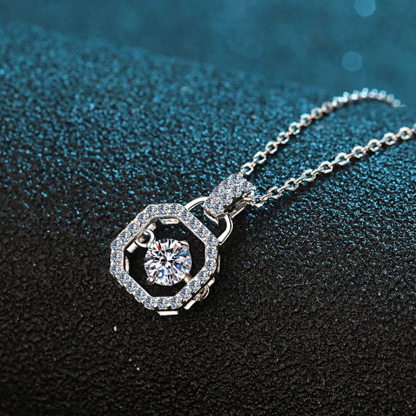 AZ123-X Fashion Trend Luxury Classic 0.5Ct Moissanite Nimble Lock Square Necklace For Women 925 Silver Party Charm Jewelry - Image 3
