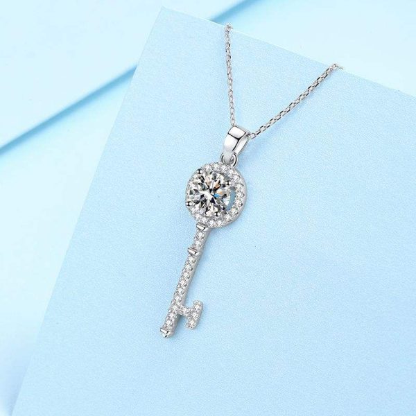 AZ200-X Luxury 18K White Gold & Platinum PT950 0.5ct/1ct Moissanite Pendant Necklaces for Women Timeless Solitaire Fine Jewelry - Image 4