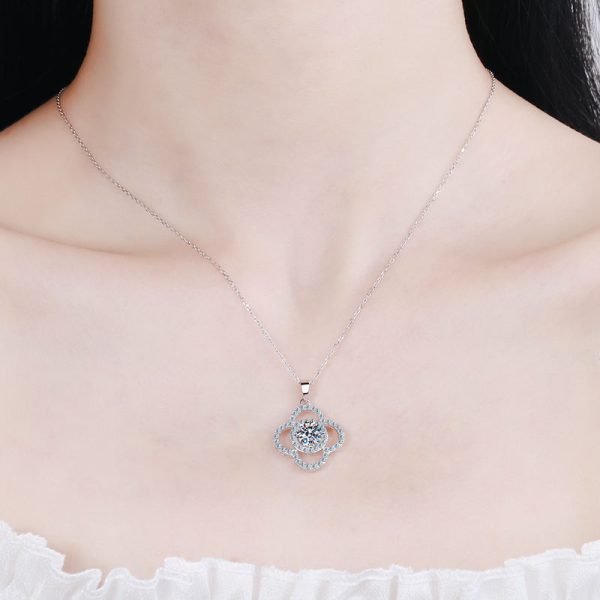 AZ221-X Fashion Trend Luxury Classic Moissanite Diamond-set 1ct Flower Necklace Women 925 Silver Party Charms Jewelry Gift - Image 2