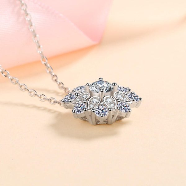 AZ354-X 925 sterling silver necklace women's Moissanite luxury diamond fashion pendant Jewelry - Image 3