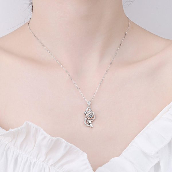 AZ372-X Birthday Gift 18K White Gold Necklaces for Women 0.5ct Moissanite Diamond Rose Flower Pendant Girlfriend Engagement Fine Jewelry - Image 2