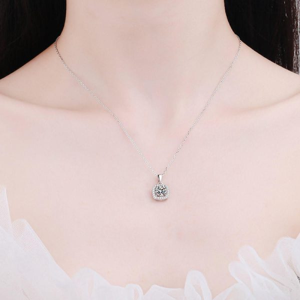 AZ427-X D VVS1 Moissanite Pandent Necklace for Women Sparkling Wedding Jewelry with GRA 925 Sterling Sliver Plated 18k Necklace - Image 2