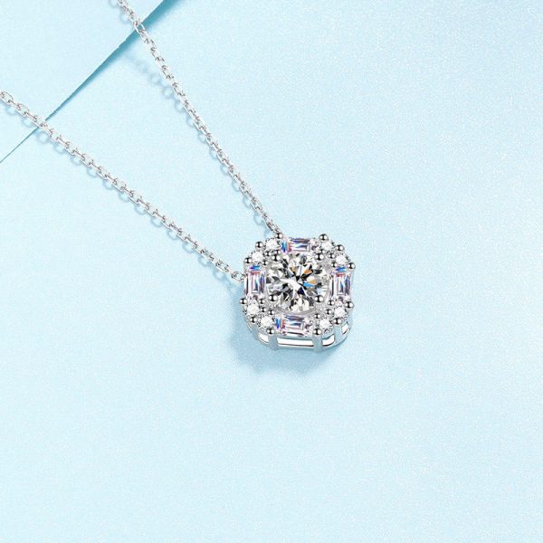 AZ748-X Luxury Square 1.62CT Moissanite Diamond Pendant Collarbone Chain Platinum Pt950 Necklace for Women Fine Jewelry Birthday Gift - Image 3