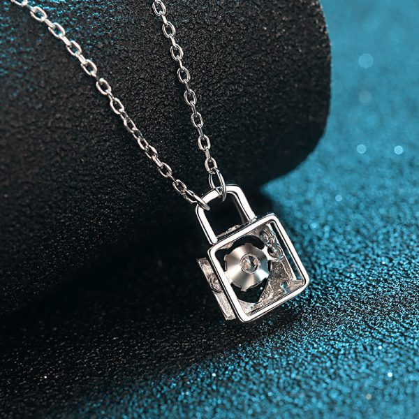 AZ118-X S925 Sterling Silver Moissanite Necklace, Women's Lock, Dynamic Pendant, Collarbone Chain, Jewelry Accessories - Image 4