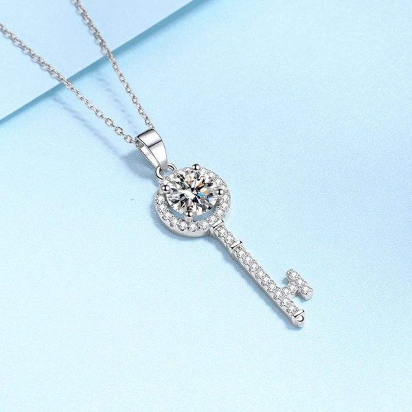 AZ200-X Luxury 18K White Gold & Platinum PT950 0.5ct/1ct Moissanite Pendant Necklaces for Women Timeless Solitaire Fine Jewelry - Image 3