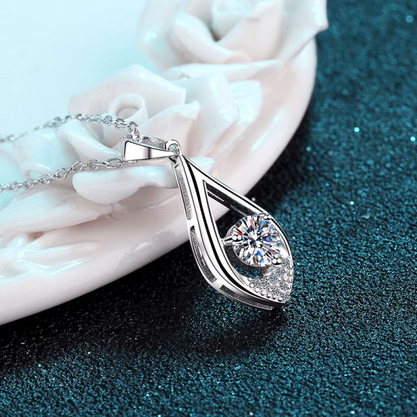 AZ041-X Designer Platinum PT950 Moissanite Necklace for Exquisite Women 0.5ct Dcolor Pendant Jewelry Wedding Sparkling Round Cut Diamond - Image 4