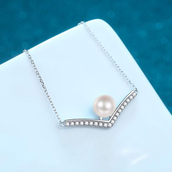 AZ503-X Designer V Shaped PT950 Platinum Women's Necklace Moissanite Diamond Flawless Natural Freshwater Pearl Pendant for Birthday Gift - Image 3