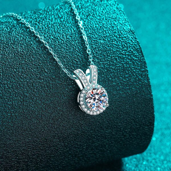 AZ847-X Fashion Trend Luxury Classic Moissanite Diamondset 1ct V Round Necklace Women 925 Silver Party Charms Jewelry Gift - Image 3
