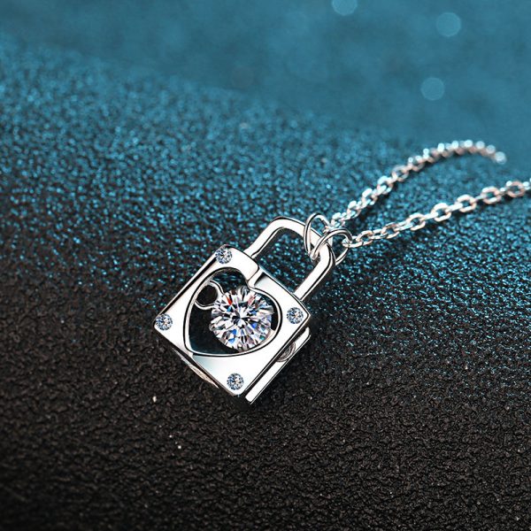 AZ118-X S925 Sterling Silver Moissanite Necklace, Women's Lock, Dynamic Pendant, Collarbone Chain, Jewelry Accessories - Image 3