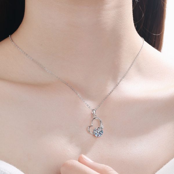 AZ024-X Fashion Luxury Trendy Classic 2ct Moissanite Love Heart Necklace For Women s925 Sterling Silver Party Jewelry Gift - Image 2