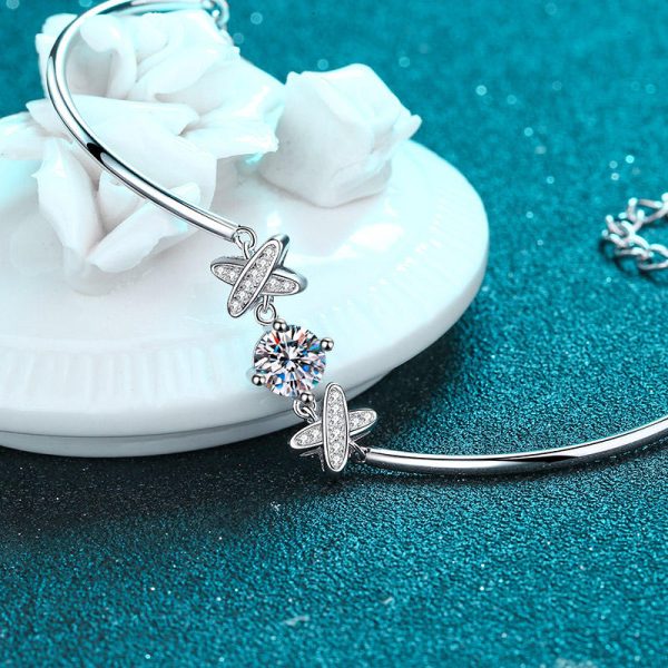 AZ444-S  1Ct GBA Certified S925 Sterling Silver Moissanite Butterfly Knot Charm Bracelet Korean Style Lightweight Free Gift Box for Woman - Image 3