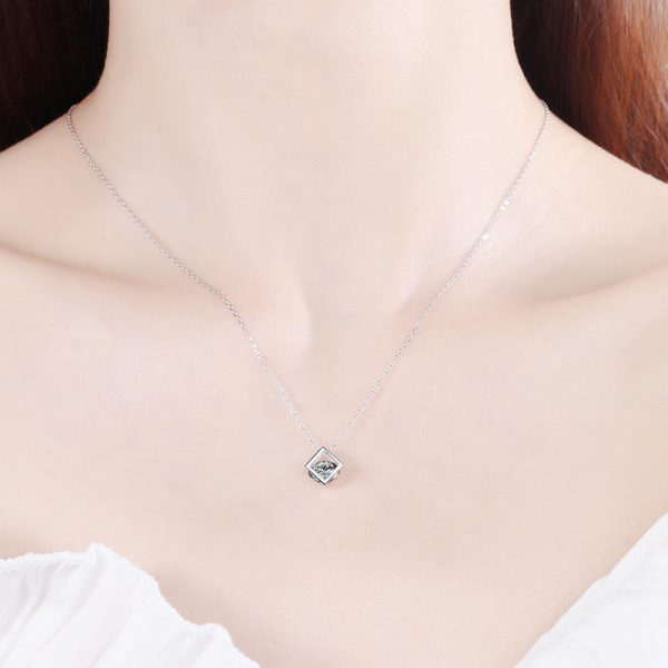 AZ193-X 925 Sterling Silver 1 Carat Moissanite Rubik's Cube Necklace Niche Design High Fashion Cute Girlfriend Souvenir Birthday Gift - Image 2