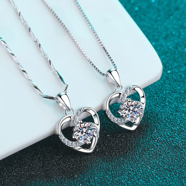 AZ216-X PT950 Female Heart-Shaped Lady Pendant Short Section Lockbone Chain Pendant Moissanite Diamond Necklace Factory Direct Wholesale - Image 3