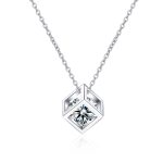 AZ193-X 925 Sterling Silver 1 Carat Moissanite Rubik's Cube Necklace Niche Design High Fashion Cute Girlfriend Souvenir Birthday Gift