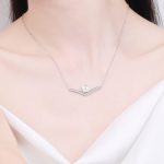 AZ503-X Designer V Shaped PT950 Platinum Women's Necklace Moissanite Diamond Flawless Natural Freshwater Pearl Pendant for Birthday Gift - Image 2