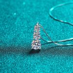 AZ719-X 1.8 Carat 3 Stone Blue Green White Color Moissanite Pendant Necklkace For Charm Lady With Certificate Silver 925 Jewelry Gift - Image 4