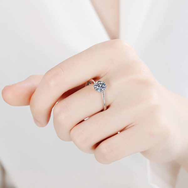 AZ148-J Never Fade Luxury Classic 18K White Gold Color Ring Solitaire 1 Carat Zirconia Diamant Wedding Band Women Jewelry Accessories - Image 2