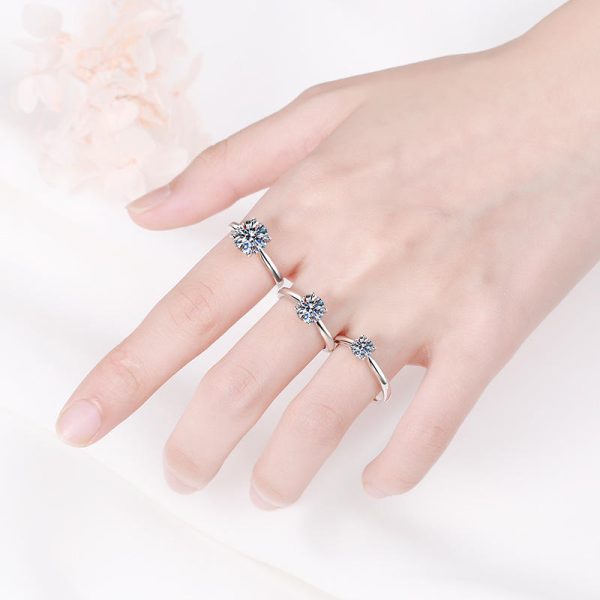 AZ240-J Moissanite Decor S925 Sterling Silver Ring for Women Fireworks Snowflake Shaped Exquisite Ring Jewelry for Women - Image 2