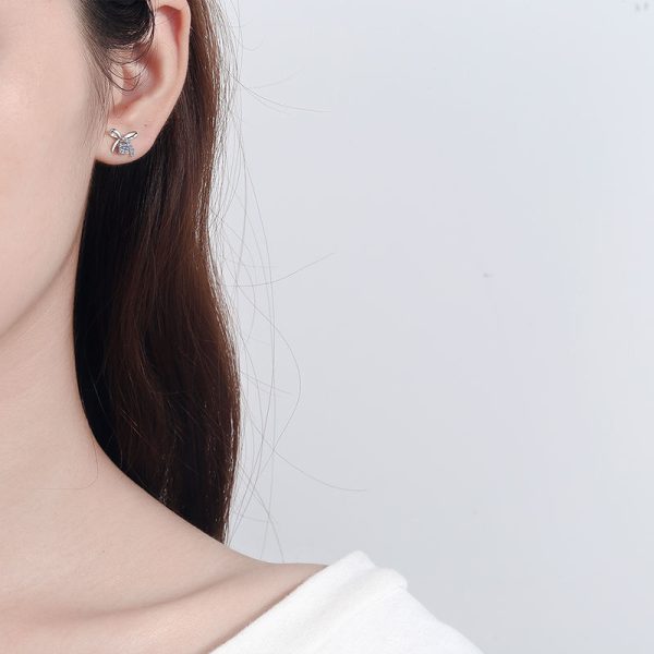 AZ083-E Moissanite Bow Stud Earrings 925 Sterling Silver Plated Pt950 Gold Four-claw Stud Earrings School Girl Wild Model - Image 2