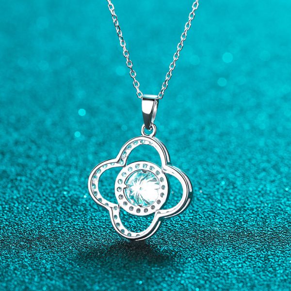 AZ221-X Fashion Trend Luxury Classic Moissanite Diamond-set 1ct Flower Necklace Women 925 Silver Party Charms Jewelry Gift - Image 3