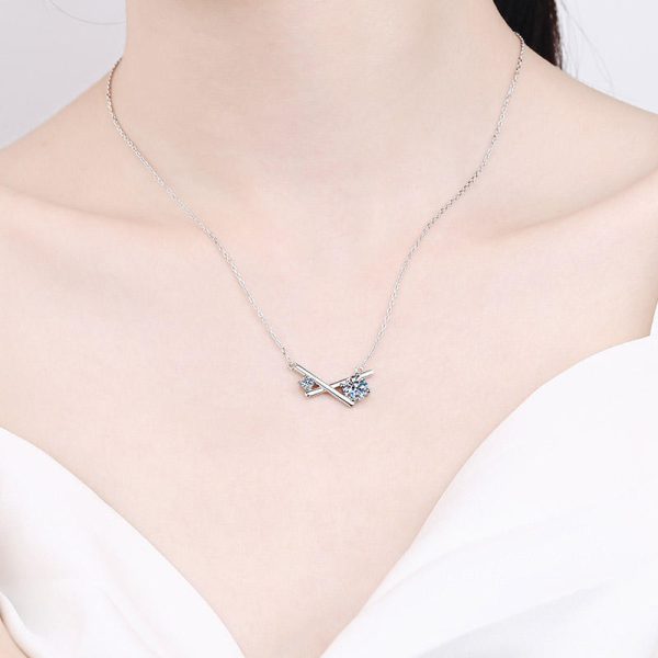 AZ466-X Fashion Luxury Trendy Classic Fresh Moissanite Simple Cross Necklace For Women Girl 925 Silver Party Charm Jewelry - Image 2