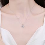 AZ651-X MoisaLuxe Official Store Moissanite Plata Sterling 925 Silver ITriangular Inlaid Moissanite Pendant Necklace For Women Jewelry - Image 2