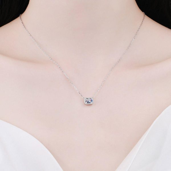 AZ696-X Fashion Trend Luxury Fine Simple Classic 1ct Moissanite Rectangle Necklace For Women 925 Silver Party Charm Jewelry - Image 2