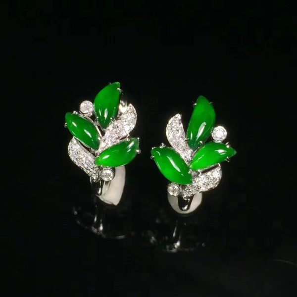 Natural Jadeite earrings for women exquisite and elegant suitable for daily wear light luxury high-end jewelry - Image 4