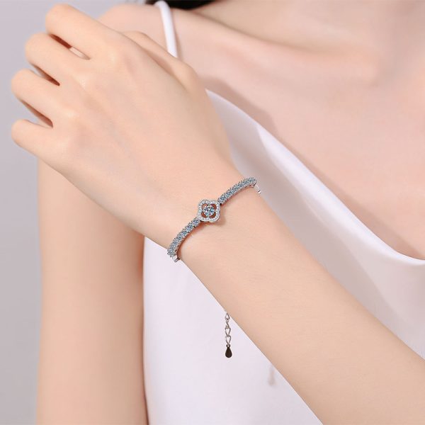 AZ989-S Fashion Trend Luxury Classic White Moissanite Design Clover Bracelet For Charm Women 925 Silver Party Jewelry Gift - Image 2