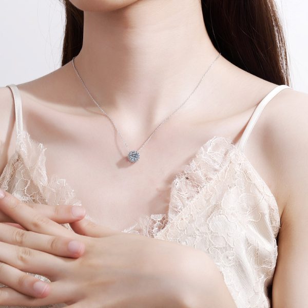 AZ058-X Fashion Trendy Luxury Classic Moissanite Diamond-set Moon Star Necklace Women 925 Silver Party Charms Jewelry Gift - Image 2