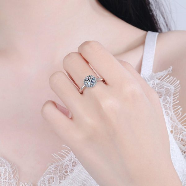 AZ256-J 18K White Gold 1 Carat Moissanite Ring for Women Platinum Pt950 Spinning Rose Romantic Ring Luxury Wedding Bands Fine Jewelry - Image 2