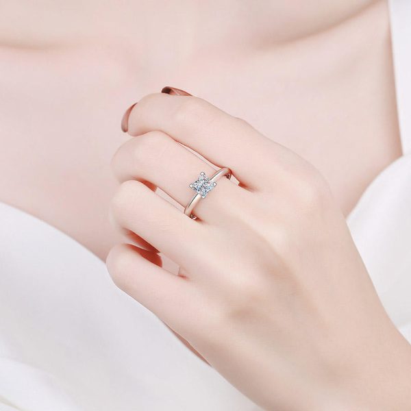 AZ540-J GBA Certified 1ct  2ct D  Color Moissanite Oval Engagement Ring S925 Silver Irregular Oval Wholesale for Women Anniversary - Image 2