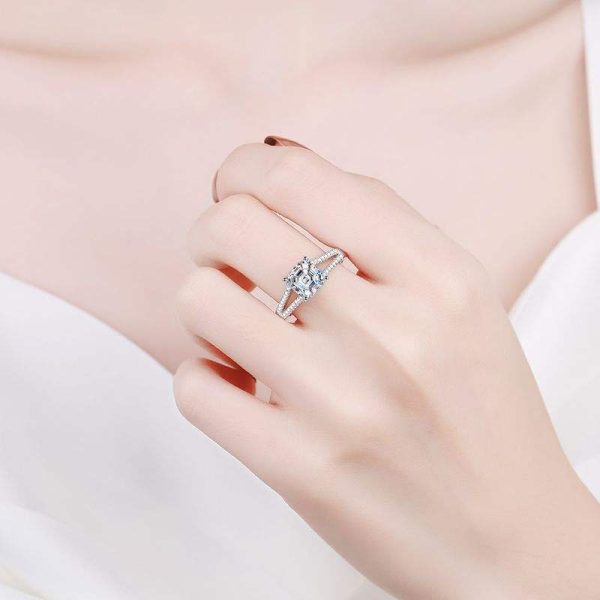 AZ550-J 18k White Gold Double Halo Platinum Pt950 Rings for Women with 2ct Moissanite Sparkle Fine Jewelry Gift - Image 2