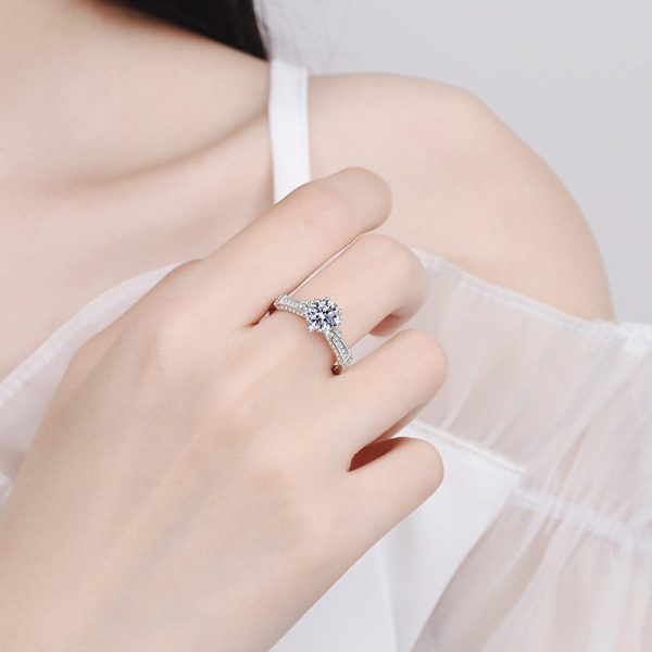 AZ353-J  925 Sterling Silver Dazzling Round 1CT Moissanite Ring For Women Female Wedding Engagement Platinum Plated Fine Jewelry - Image 2